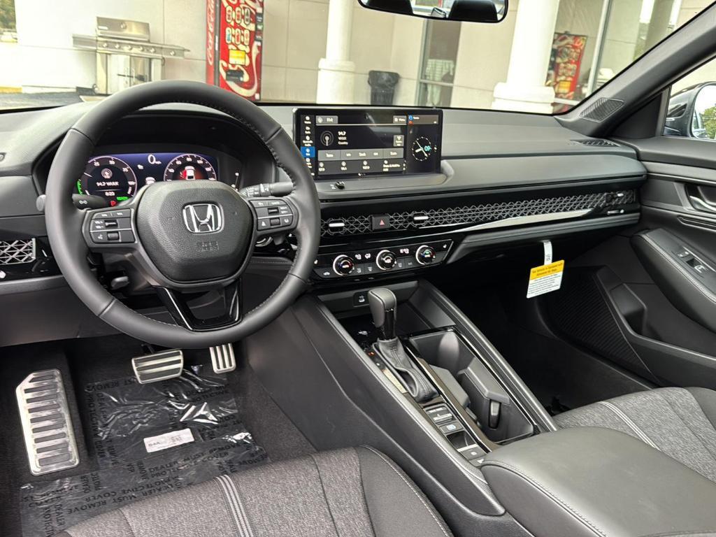 new 2025 Honda Accord Hybrid car, priced at $35,305