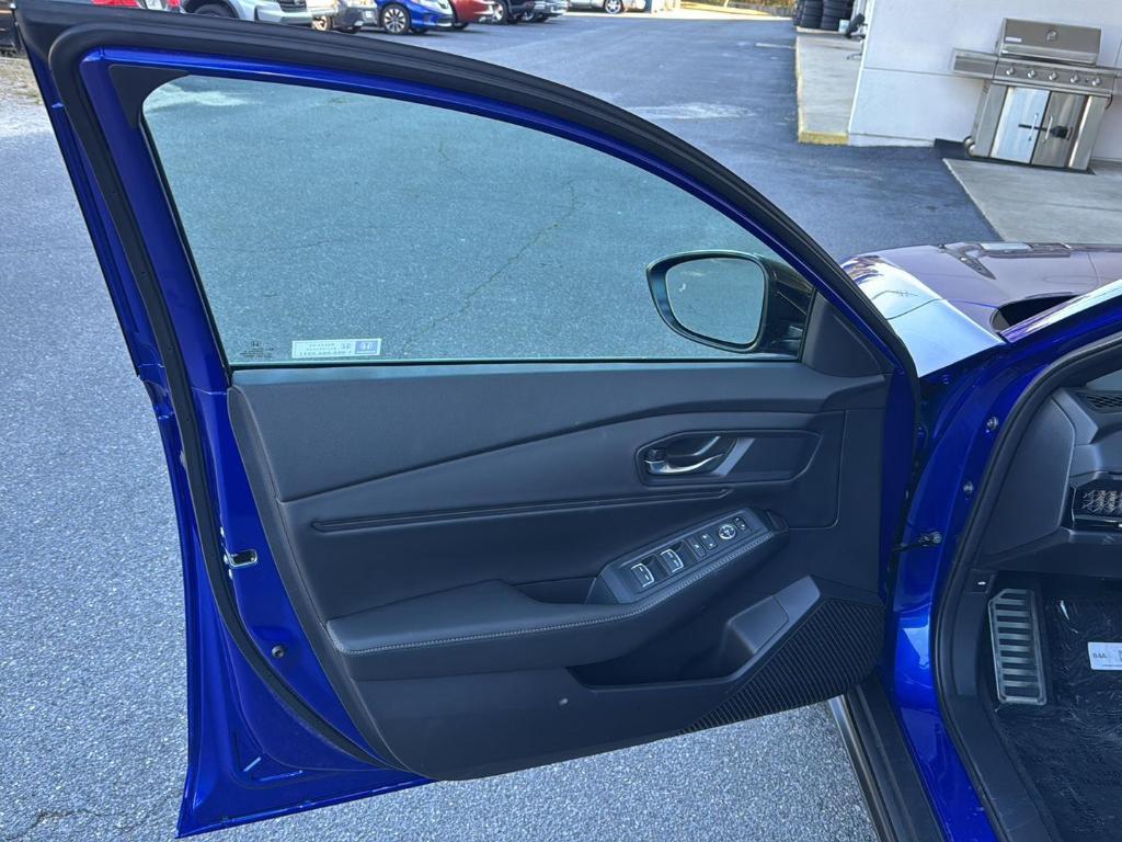 new 2025 Honda Accord Hybrid car, priced at $35,305