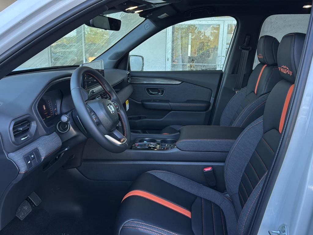 new 2026 Honda Passport car, priced at $50,400