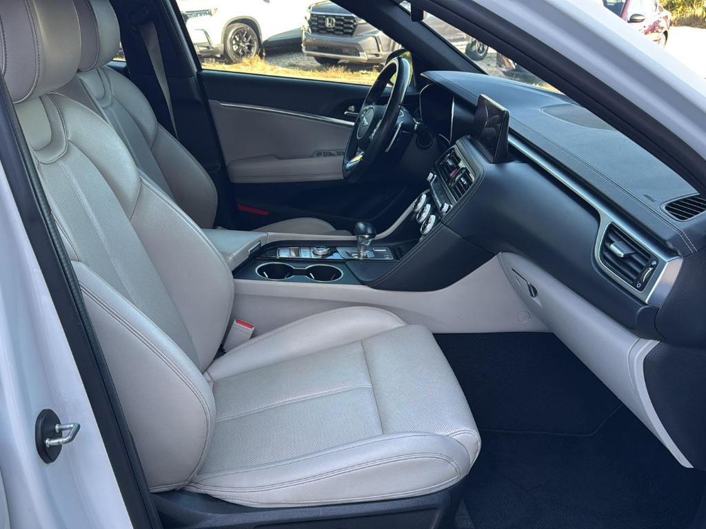 used 2022 Genesis G70 car, priced at $22,991