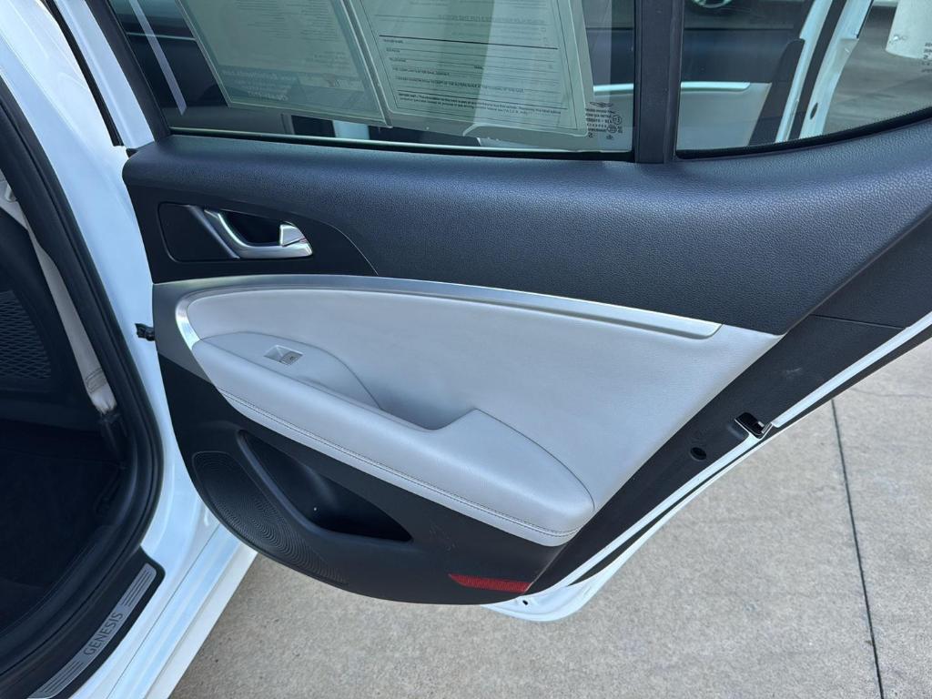 used 2022 Genesis G70 car, priced at $22,991