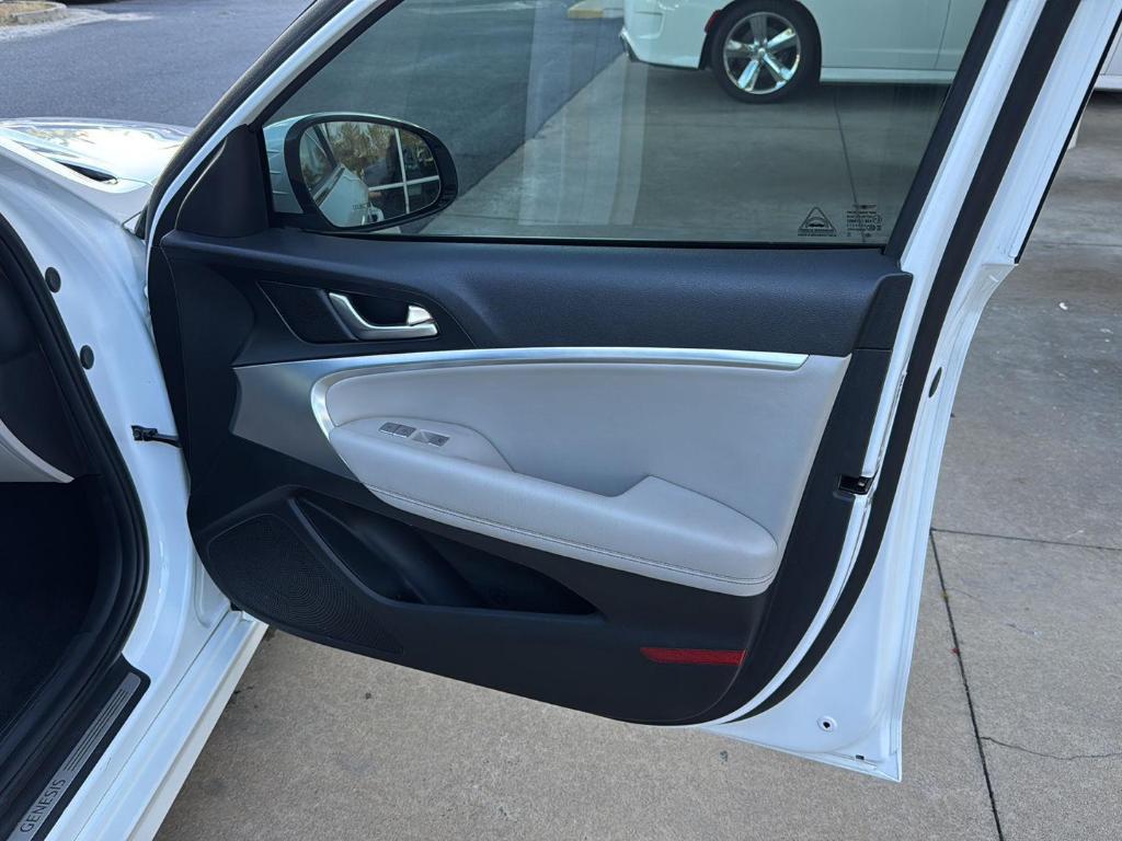 used 2022 Genesis G70 car, priced at $22,991