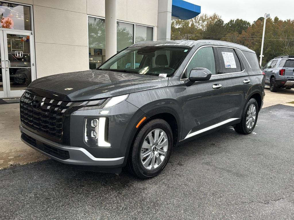used 2024 Hyundai Palisade car, priced at $32,991