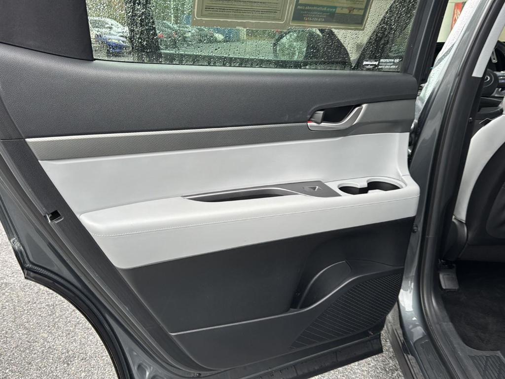 used 2024 Hyundai Palisade car, priced at $32,991