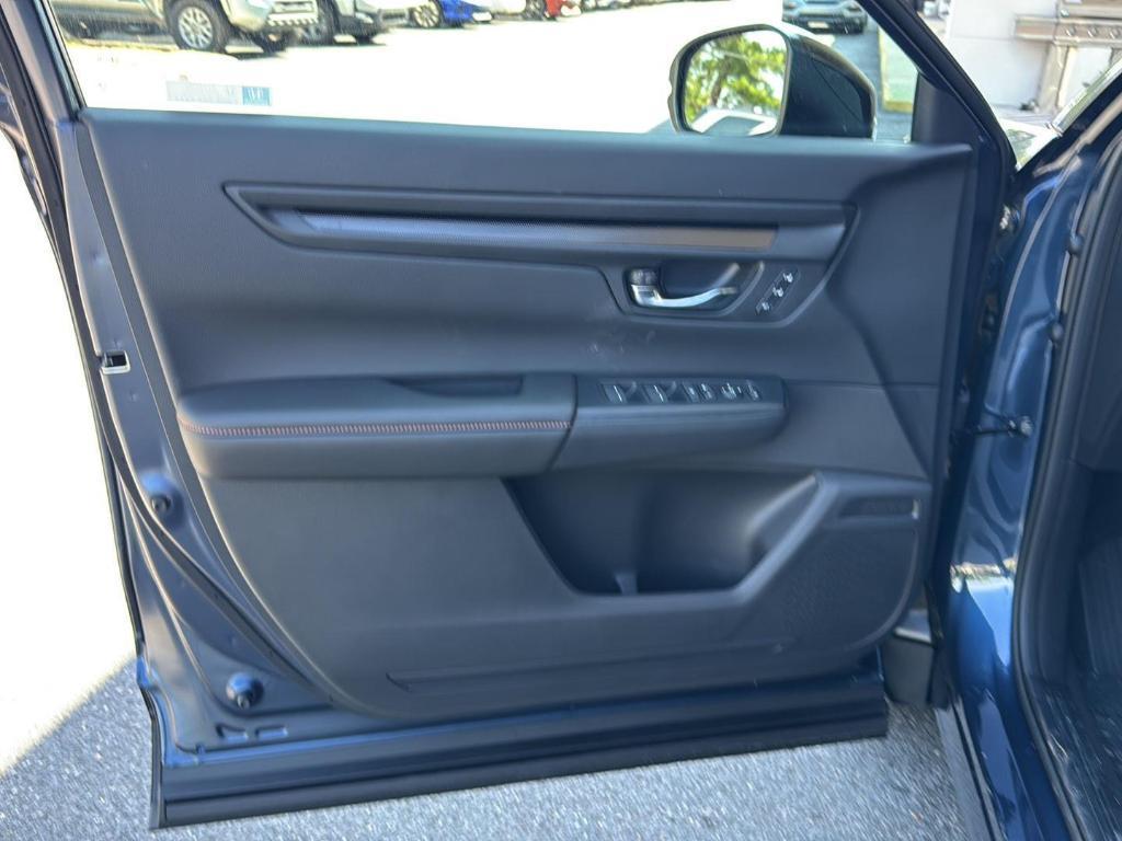 new 2026 Honda CR-V Hybrid car, priced at $40,120