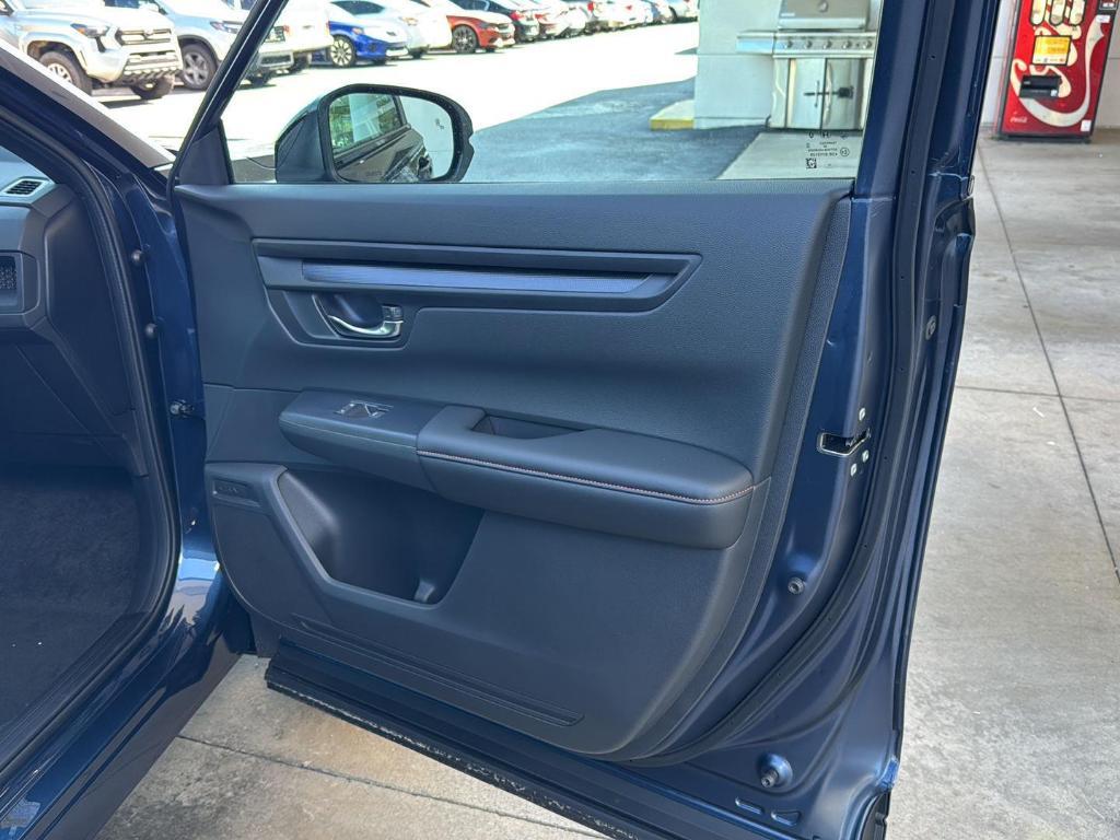 new 2026 Honda CR-V Hybrid car, priced at $40,120