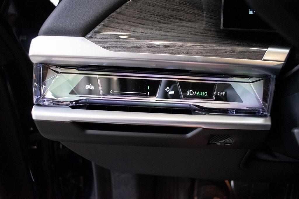 new 2026 BMW 760 car, priced at $138,480
