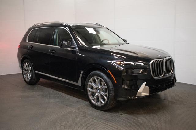 new 2025 BMW X7 car, priced at $90,385