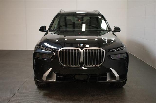 new 2025 BMW X7 car, priced at $90,385