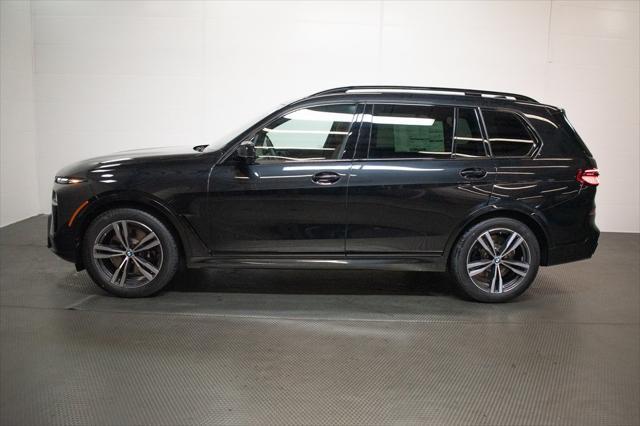 new 2025 BMW X7 car, priced at $121,005