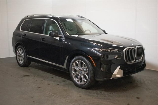 new 2025 BMW X7 car, priced at $93,205