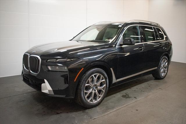 new 2025 BMW X7 car, priced at $93,205