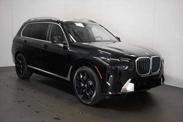 new 2025 BMW X7 car, priced at $89,705