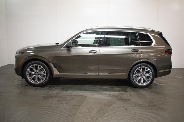 new 2025 BMW X7 car, priced at $92,205