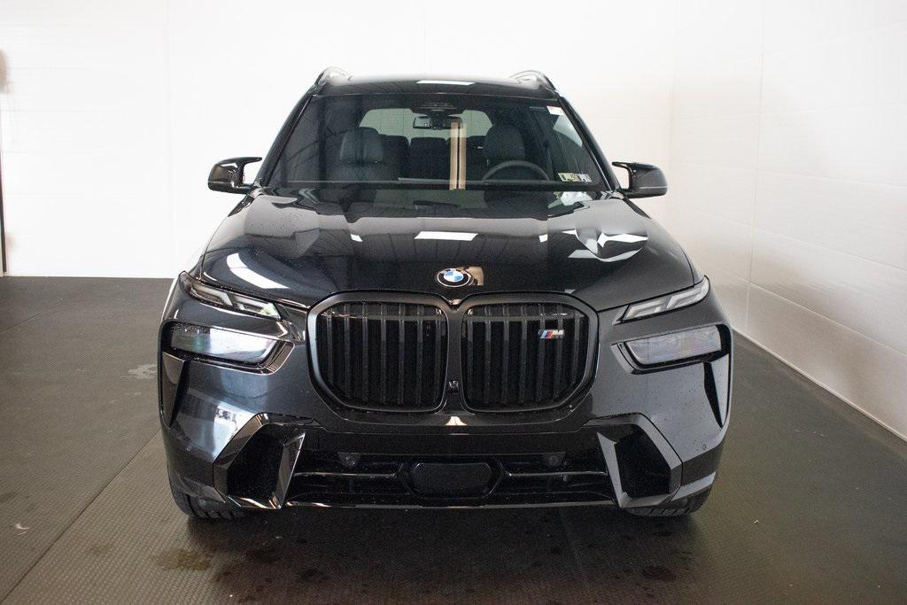 new 2026 BMW X7 car, priced at $122,580