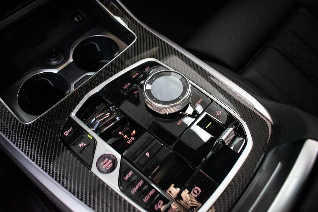 new 2026 BMW X7 car, priced at $122,580