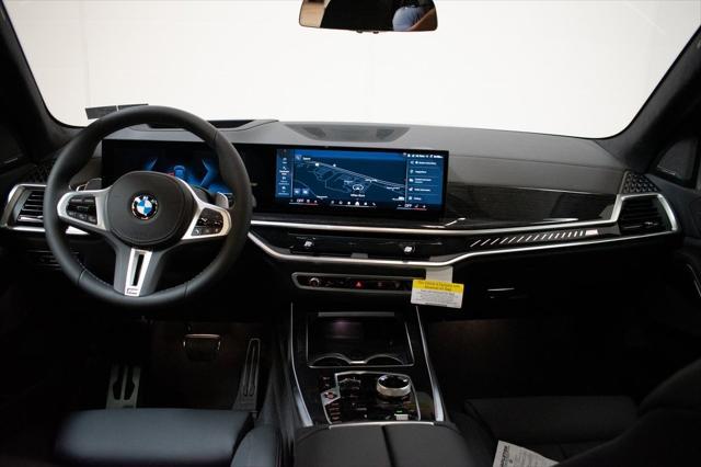 new 2025 BMW X7 car, priced at $119,855