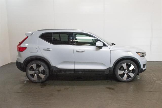 used 2020 Volvo XC40 car, priced at $24,500