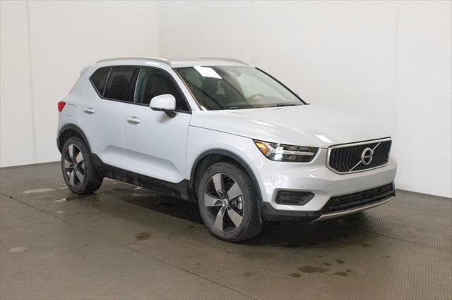 used 2020 Volvo XC40 car, priced at $24,500