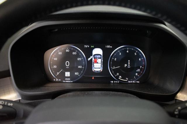 used 2020 Volvo XC40 car, priced at $24,500