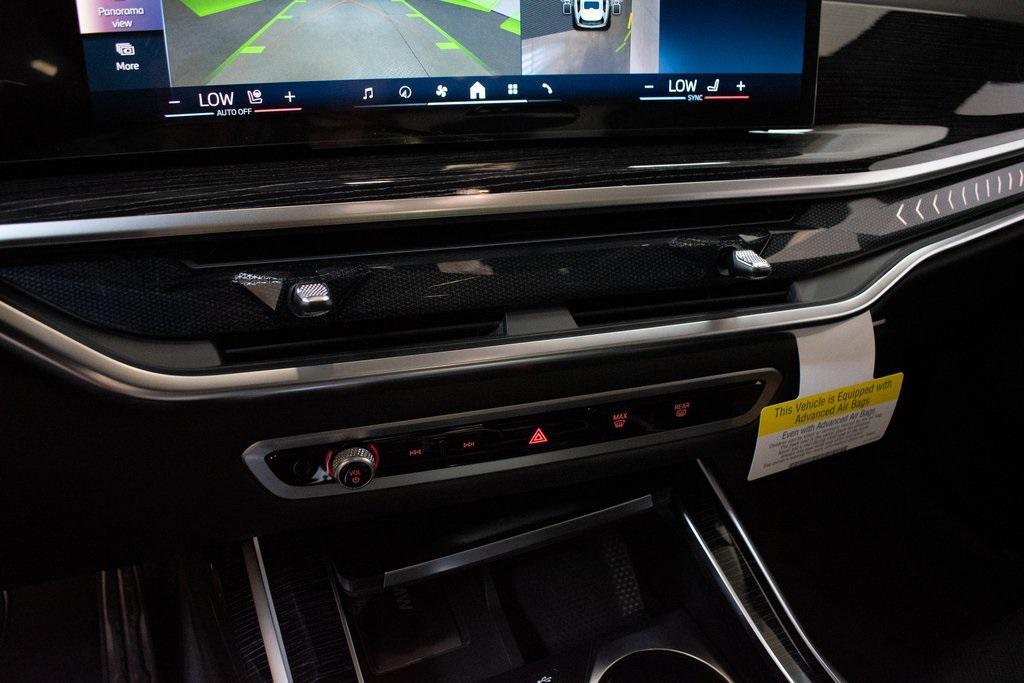 new 2026 BMW X7 car, priced at $98,405