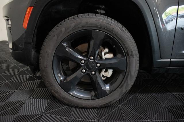 used 2024 Jeep Grand Cherokee car, priced at $39,500