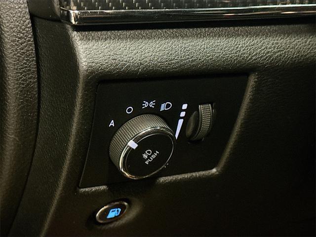 used 2018 Jeep Grand Cherokee car, priced at $37,495