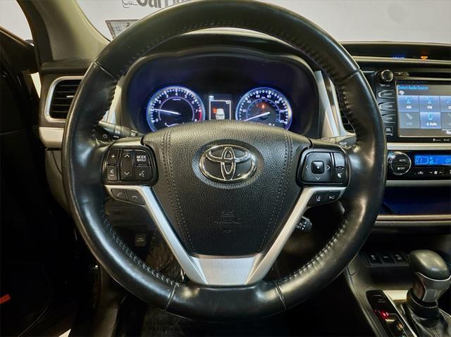 used 2018 Toyota Highlander car, priced at $23,499