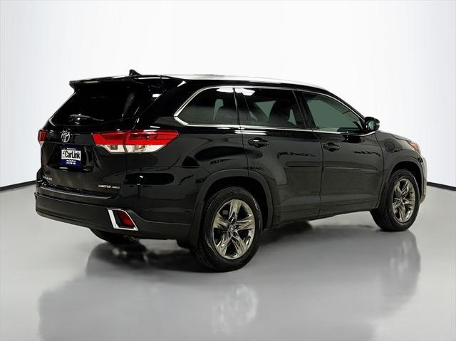 used 2018 Toyota Highlander car, priced at $23,499