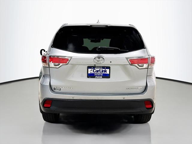 used 2016 Toyota Highlander car, priced at $18,995