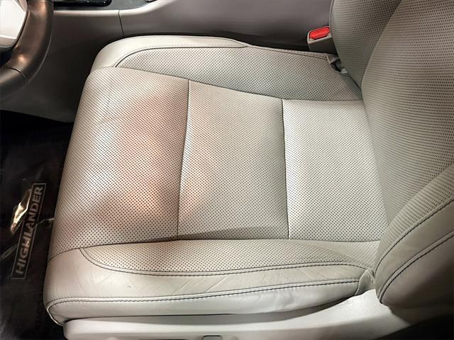 used 2016 Toyota Highlander car, priced at $18,995