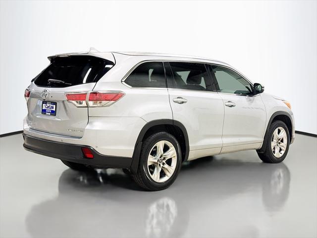 used 2016 Toyota Highlander car, priced at $18,995