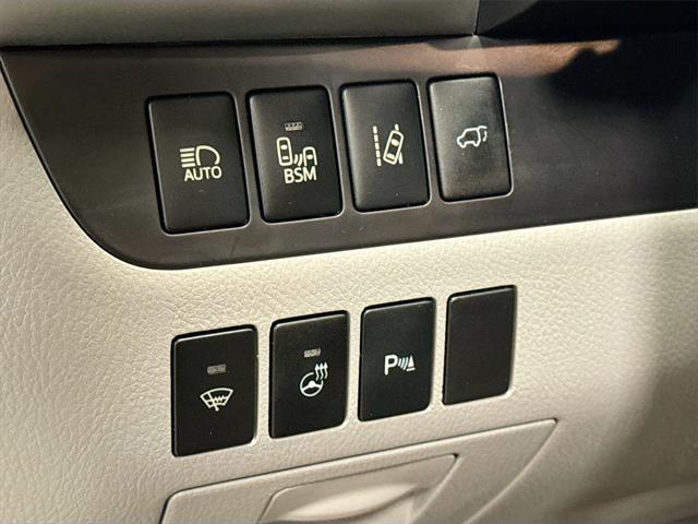 used 2016 Toyota Highlander car, priced at $18,995