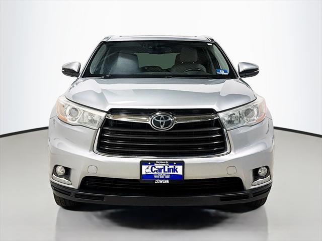 used 2016 Toyota Highlander car, priced at $18,995