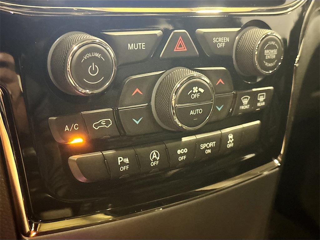 used 2020 Jeep Grand Cherokee car, priced at $18,500