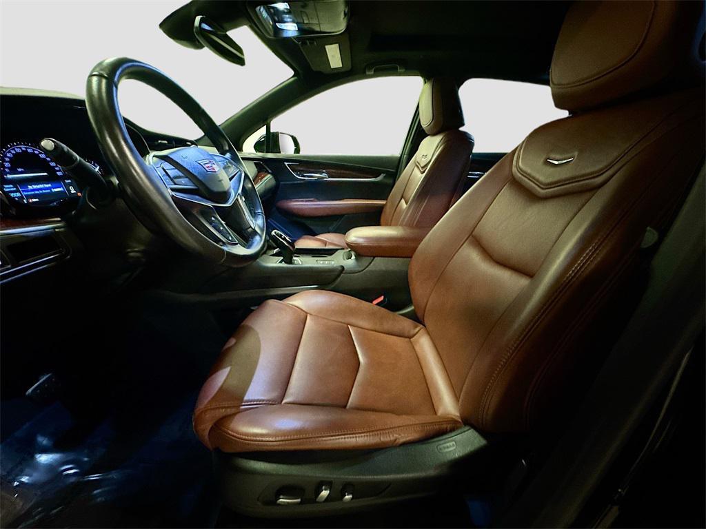 used 2019 Cadillac XT5 car, priced at $18,250