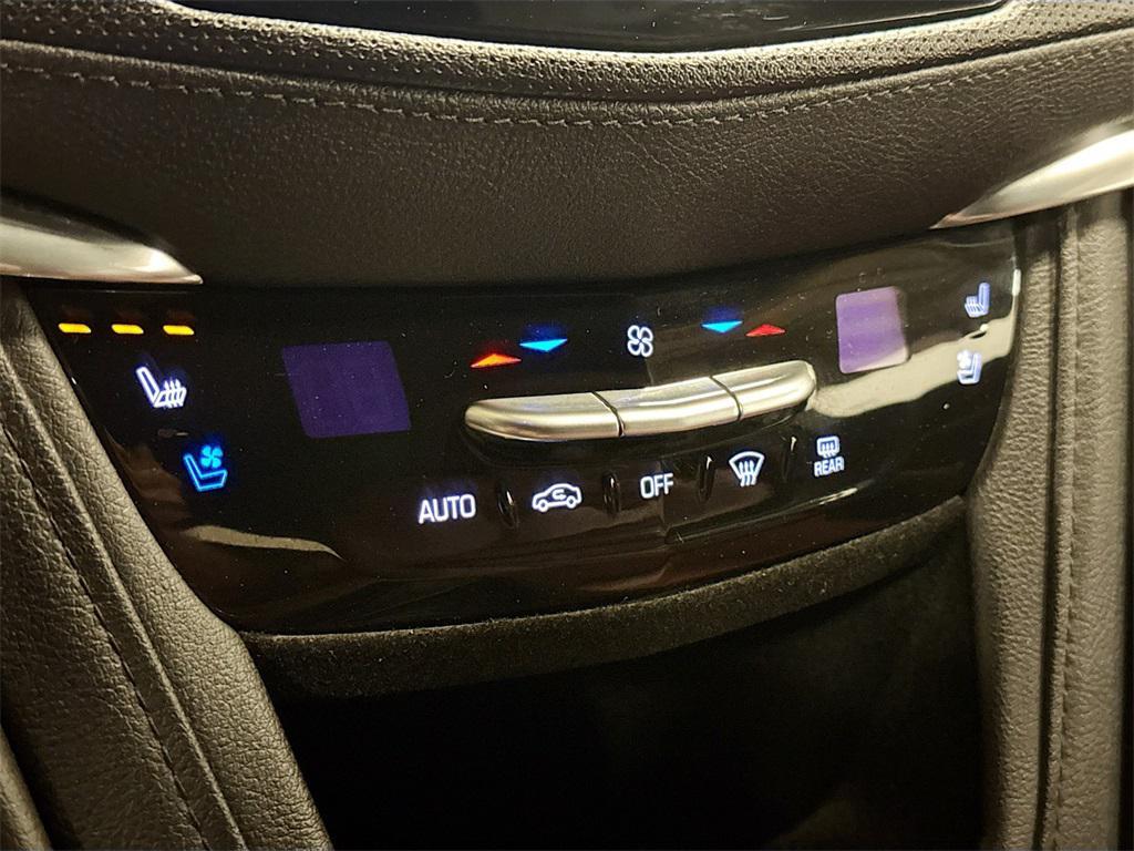 used 2019 Cadillac XT5 car, priced at $18,250