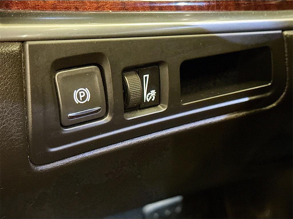 used 2019 Cadillac XT5 car, priced at $18,250