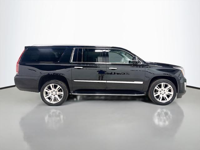 used 2019 Cadillac Escalade ESV car, priced at $25,343