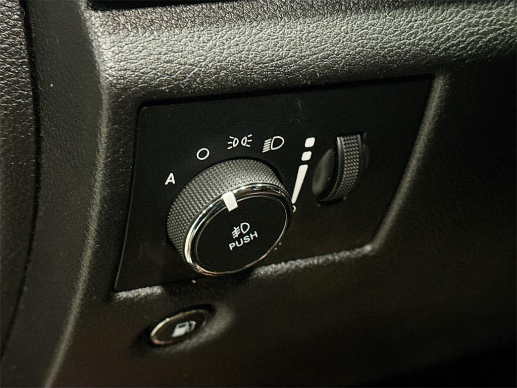 used 2019 Jeep Grand Cherokee car, priced at $17,495