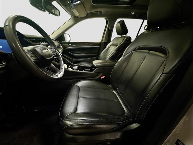 used 2023 Jeep Grand Cherokee car, priced at $28,995