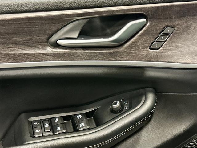 used 2023 Jeep Grand Cherokee car, priced at $28,995