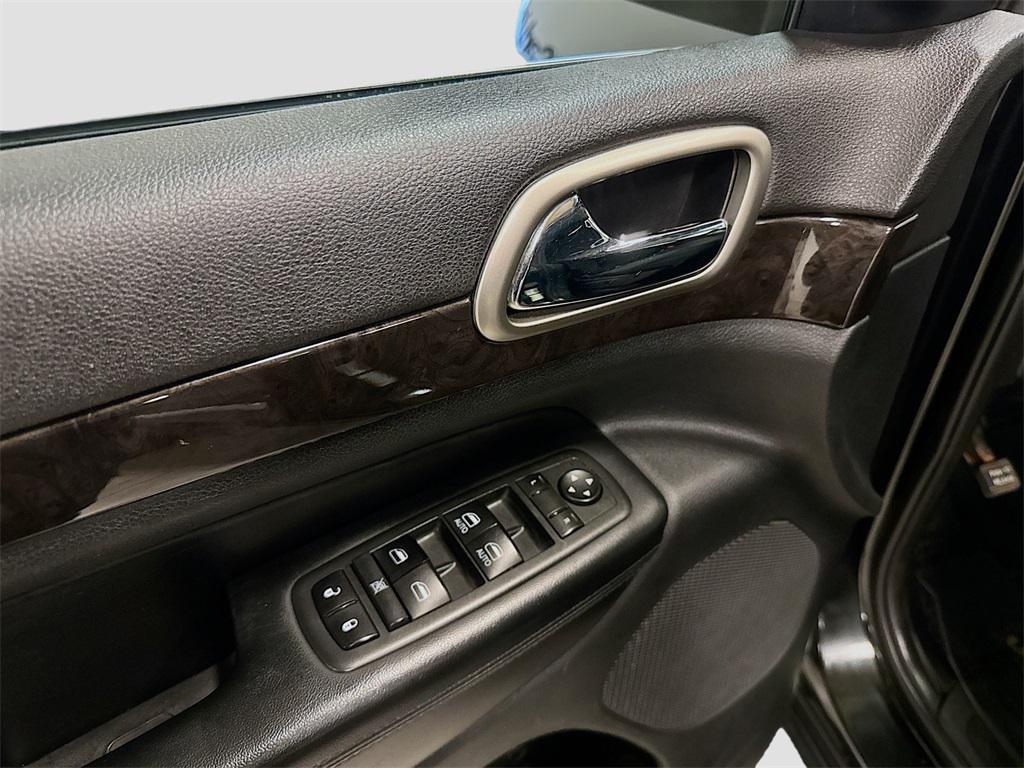 used 2013 Jeep Grand Cherokee car, priced at $9,250