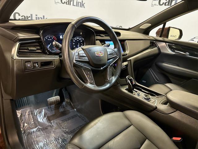 used 2022 Cadillac XT5 car, priced at $33,995