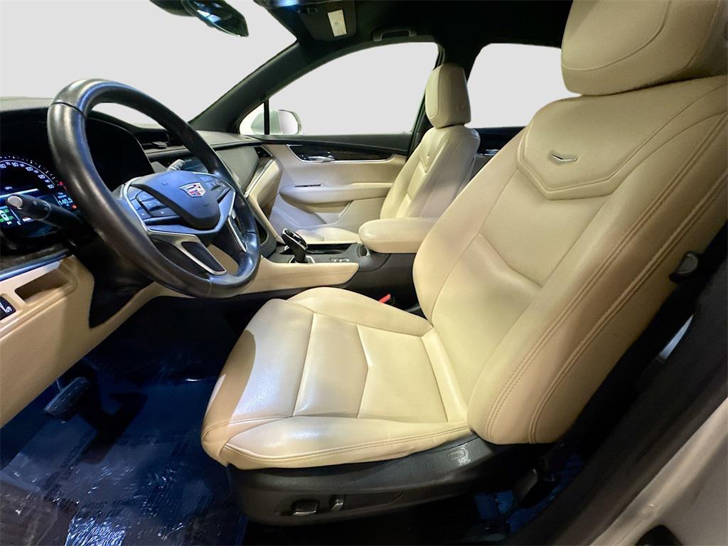 used 2018 Cadillac XT5 car, priced at $15,250