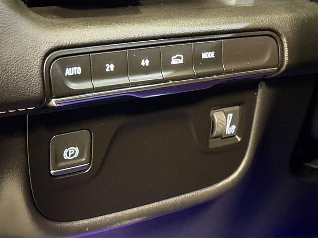 used 2023 Cadillac Escalade ESV car, priced at $61,995