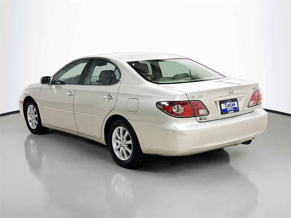 used 2004 Lexus ES 330 car, priced at $8,995