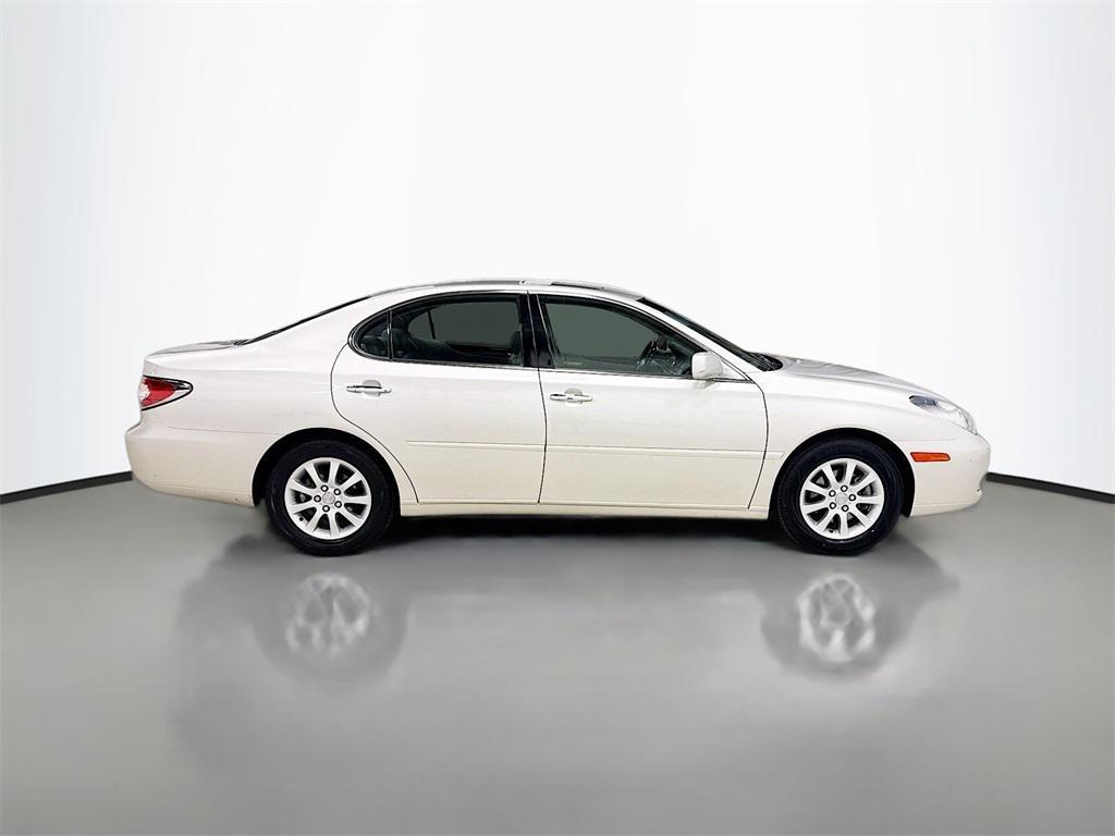 used 2004 Lexus ES 330 car, priced at $8,995