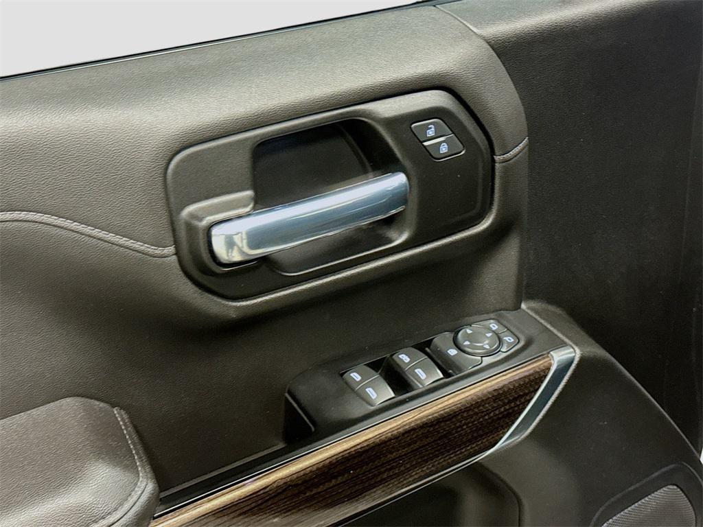 used 2021 Chevrolet Silverado 1500 car, priced at $28,000