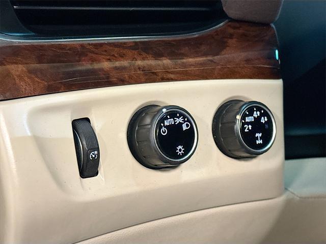 used 2015 Cadillac Escalade ESV car, priced at $23,200